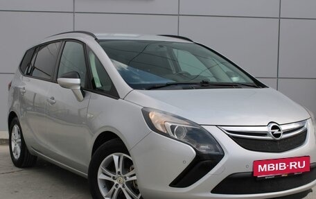 Opel Zafira C рестайлинг, 2015 год, 1 150 000 рублей, 3 фотография