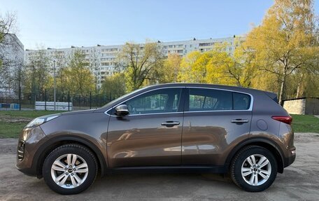 KIA Sportage IV рестайлинг, 2018 год, 1 900 000 рублей, 2 фотография