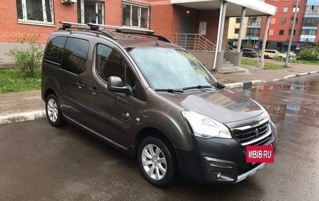 Peugeot Partner II рестайлинг 2, 2015 год, 949 000 рублей, 3 фотография