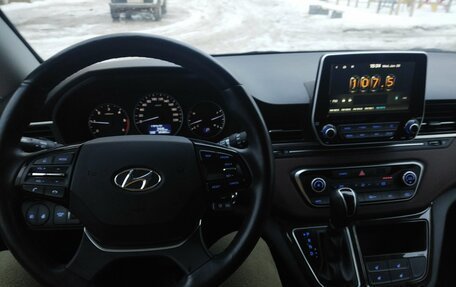 Hyundai Grand Starex Grand Starex I рестайлинг 2, 2019 год, 4 190 000 рублей, 2 фотография