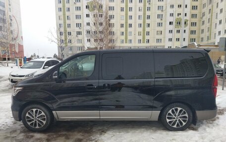 Hyundai Grand Starex Grand Starex I рестайлинг 2, 2019 год, 4 190 000 рублей, 5 фотография
