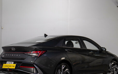 Hyundai Elantra, 2023 год, 2 399 000 рублей, 5 фотография