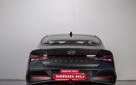 Hyundai Elantra, 2023 год, 2 399 000 рублей, 4 фотография