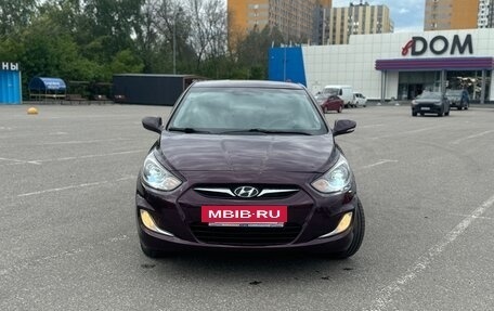 Hyundai Solaris II рестайлинг, 2012 год, 625 000 рублей, 2 фотография