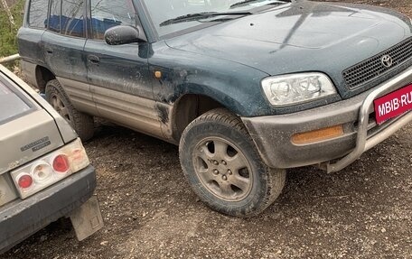 Toyota RAV4, 1995 год, 450 000 рублей, 2 фотография