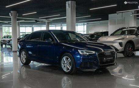 Audi A4, 2018 год, 2 650 000 рублей, 2 фотография
