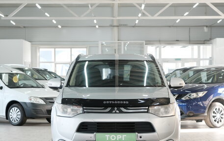 Mitsubishi Outlander III рестайлинг 3, 2013 год, 1 249 000 рублей, 2 фотография