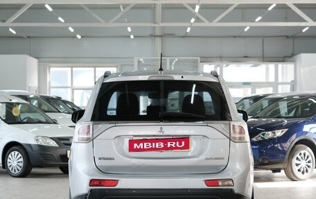 Mitsubishi Outlander III рестайлинг 3, 2013 год, 1 249 000 рублей, 5 фотография