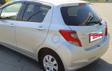 Toyota Vitz, 2015 год, 890 000 рублей, 5 фотография