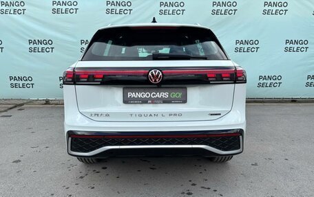 Volkswagen Tiguan, 2024 год, 4 700 000 рублей, 7 фотография
