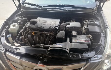 Hyundai Sonata VI, 2010 год, 1 250 000 рублей, 5 фотография