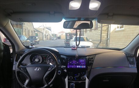 Hyundai Sonata VI, 2010 год, 1 250 000 рублей, 7 фотография
