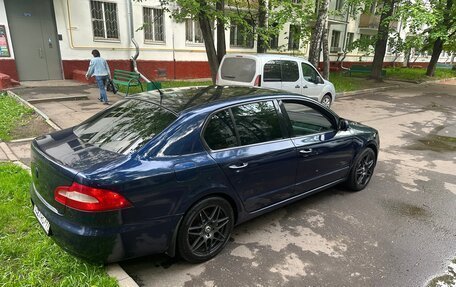 Skoda Superb III рестайлинг, 2008 год, 730 000 рублей, 5 фотография