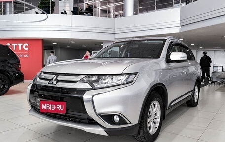 Mitsubishi Outlander III рестайлинг 3, 2017 год, 2 090 000 рублей, 5 фотография