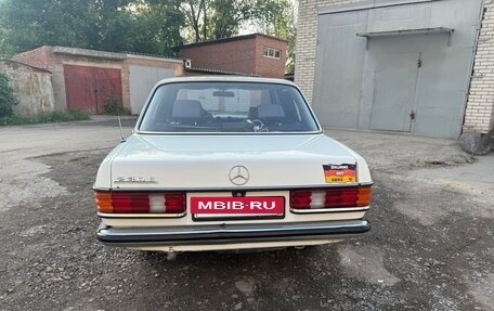 Mercedes-Benz W123, 1981 год, 210 000 рублей, 3 фотография