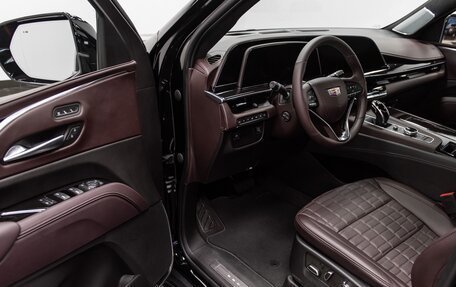 Cadillac Escalade V, 2023 год, 15 900 000 рублей, 11 фотография