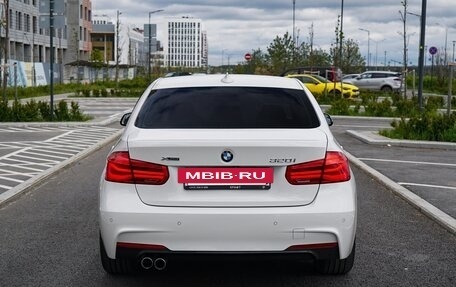 BMW 3 серия, 2018 год, 3 195 000 рублей, 4 фотография