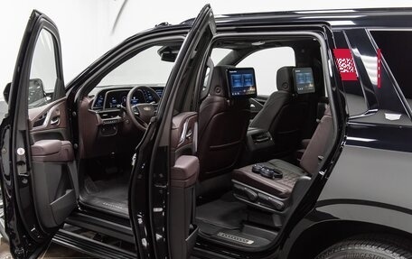 Cadillac Escalade V, 2023 год, 15 900 000 рублей, 10 фотография