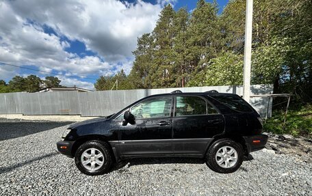 Lexus RX IV рестайлинг, 2002 год, 900 000 рублей, 2 фотография