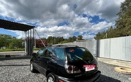 Lexus RX IV рестайлинг, 2002 год, 900 000 рублей, 3 фотография