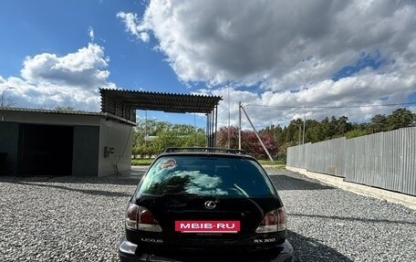 Lexus RX IV рестайлинг, 2002 год, 900 000 рублей, 4 фотография