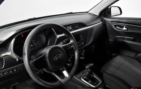 KIA Rio IV, 2020 год, 1 640 000 рублей, 9 фотография