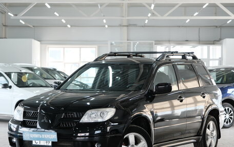 Mitsubishi Outlander III рестайлинг 3, 2005 год, 679 000 рублей, 4 фотография