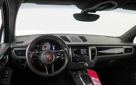 Porsche Macan I рестайлинг, 2015 год, 3 285 000 рублей, 6 фотография