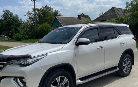 Toyota Fortuner II, 2017 год, 3 300 000 рублей, 2 фотография