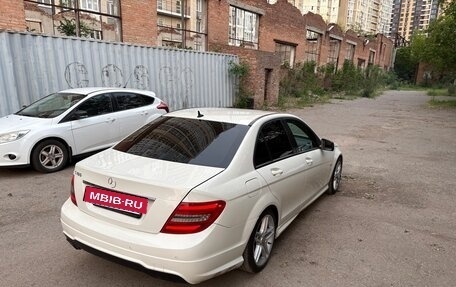Mercedes-Benz C-Класс, 2011 год, 1 499 000 рублей, 4 фотография