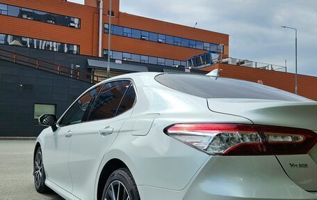 Toyota Camry, 2021 год, 3 900 000 рублей, 9 фотография