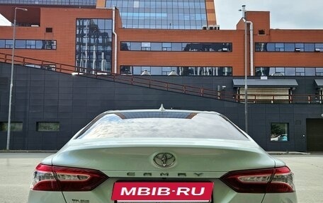 Toyota Camry, 2021 год, 3 900 000 рублей, 13 фотография