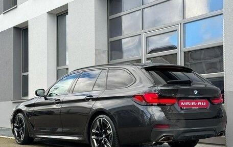BMW 5 серия, 2020 год, 5 300 000 рублей, 3 фотография