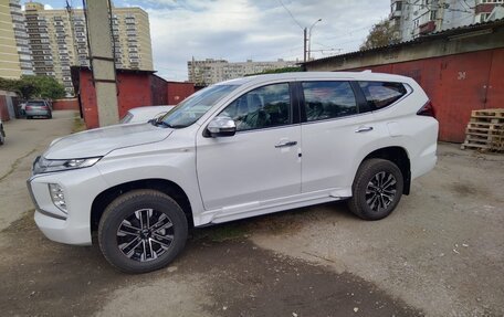 Mitsubishi Montero Sport, 2021 год, 4 950 000 рублей, 3 фотография
