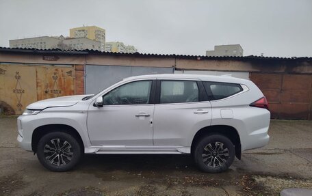 Mitsubishi Montero Sport, 2021 год, 4 950 000 рублей, 6 фотография