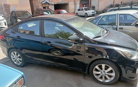 Hyundai Solaris II рестайлинг, 2012 год, 800 000 рублей, 2 фотография