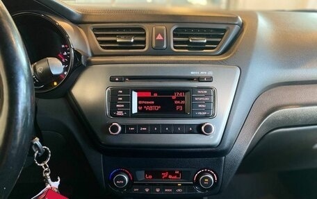KIA Rio III рестайлинг, 2015 год, 1 070 000 рублей, 13 фотография