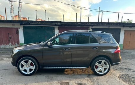 Mercedes-Benz M-Класс, 2012 год, 2 300 000 рублей, 2 фотография