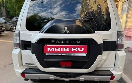 Mitsubishi Pajero IV, 2014 год, 2 550 000 рублей, 3 фотография