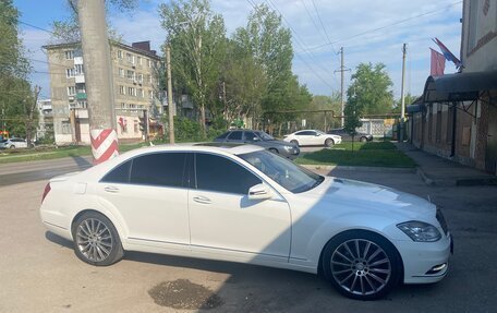 Mercedes-Benz S-Класс, 2010 год, 1 469 000 рублей, 2 фотография