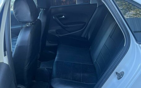 Volkswagen Polo VI (EU Market), 2013 год, 700 000 рублей, 4 фотография