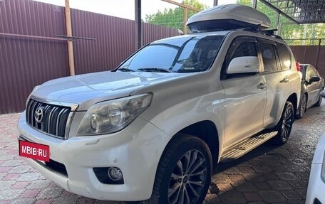 Toyota Land Cruiser Prado 150 рестайлинг 2, 2010 год, 2 930 000 рублей, 2 фотография