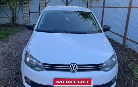 Volkswagen Polo VI (EU Market), 2013 год, 700 000 рублей, 5 фотография