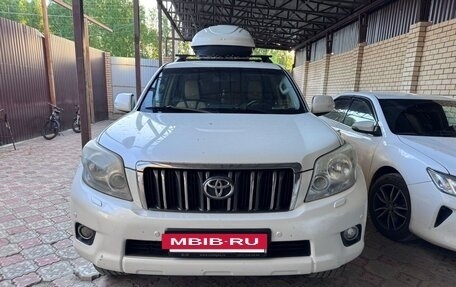 Toyota Land Cruiser Prado 150 рестайлинг 2, 2010 год, 2 930 000 рублей, 6 фотография