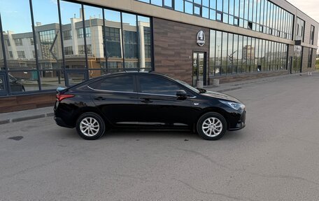 Hyundai Solaris II рестайлинг, 2020 год, 1 750 000 рублей, 6 фотография