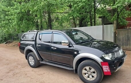Mitsubishi L200 IV рестайлинг, 2013 год, 1 450 000 рублей, 3 фотография
