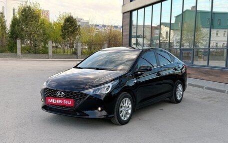 Hyundai Solaris II рестайлинг, 2020 год, 1 750 000 рублей, 3 фотография