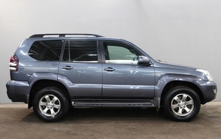 Toyota Land Cruiser Prado 120 рестайлинг, 2007 год, 1 998 000 рублей, 8 фотография