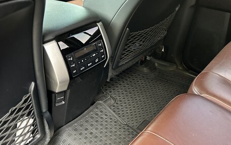 Toyota Land Cruiser Prado 150 рестайлинг 2, 2019 год, 5 750 000 рублей, 4 фотография