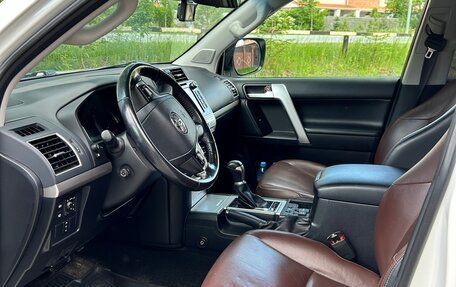 Toyota Land Cruiser Prado 150 рестайлинг 2, 2019 год, 5 750 000 рублей, 6 фотография